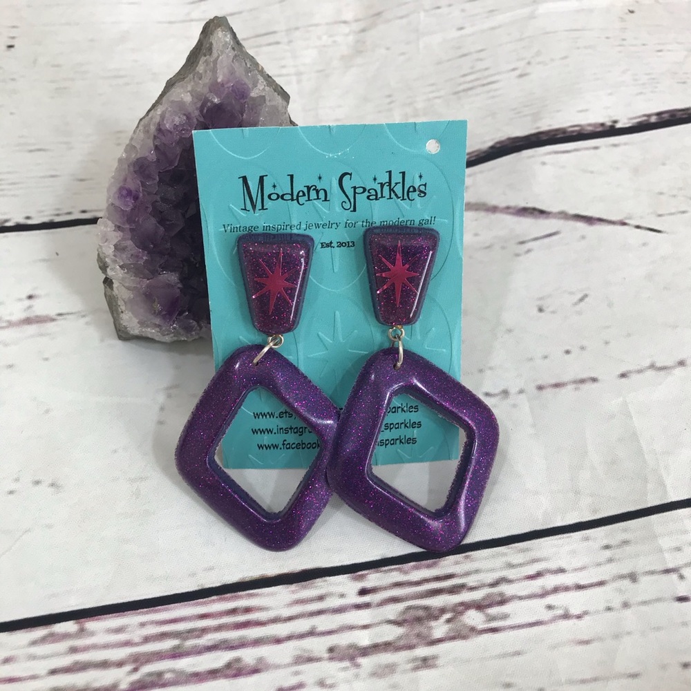 MODERN SPARKLES starburst purple post earrings